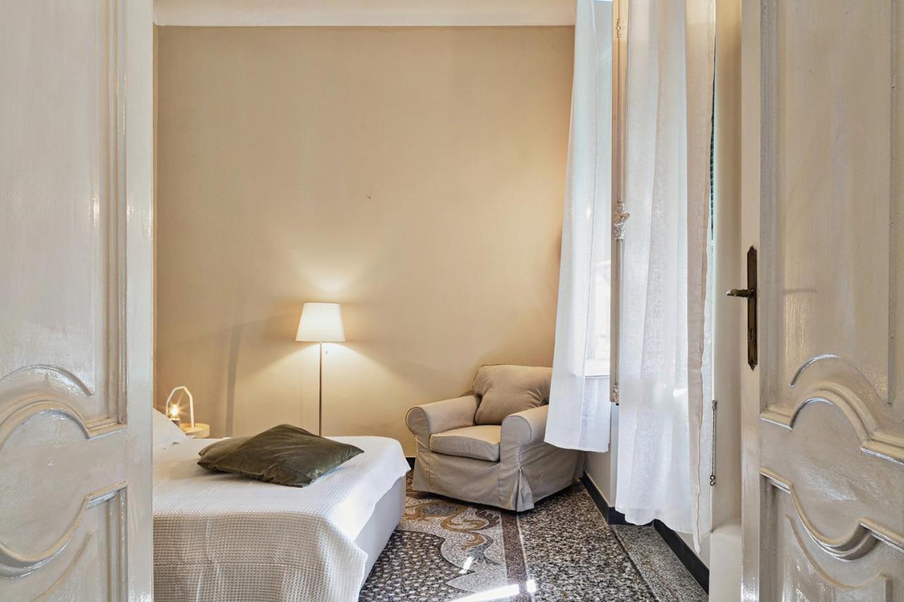 Via Roma Luxury Apartment By Wonderful Italy เจนัว ภายนอก รูปภาพ